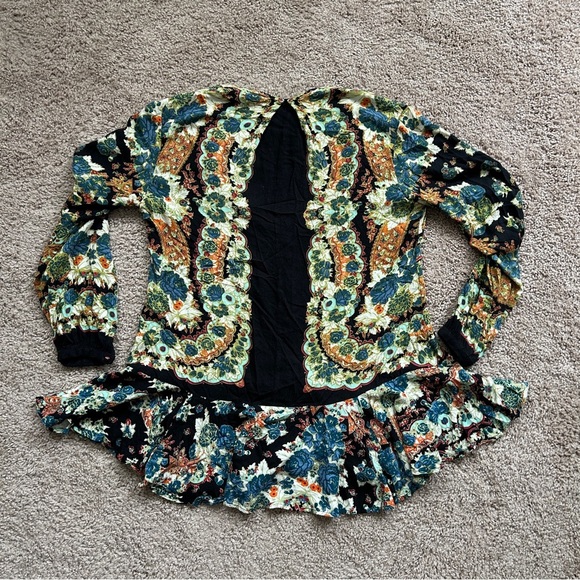 Free People Lovely Dreams Floral Black Noir Bohemian Tunic Size Small - Picture 6 of 10